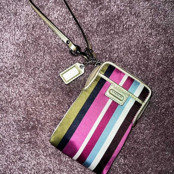 Coach Handbags - Small Coach Wristlet